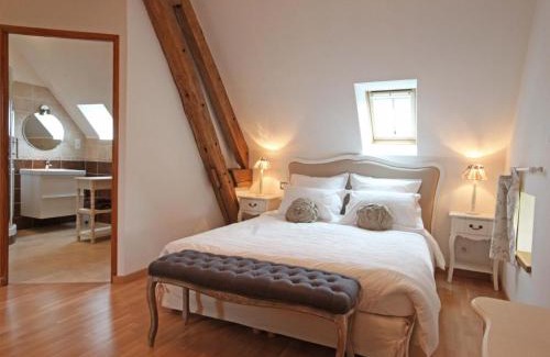 Coulonges-sur-Sarthe House | Gîte de charme Normandie-Maine avec jardin et recharge électrique - FR-1-497-118