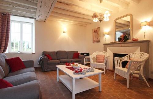 Coulonges-sur-Sarthe House | Gîte de charme Normandie-Maine avec jardin et recharge électrique - FR-1-497-118