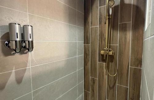 Montaigu-le-Blin House | Gîte de charme avec spa et cheminée, proche Vichy - FR-1-489-522