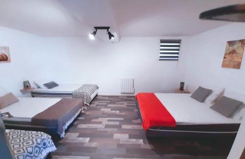 Chambretaud House | Gîte du marié à 7mn du puy du F0U