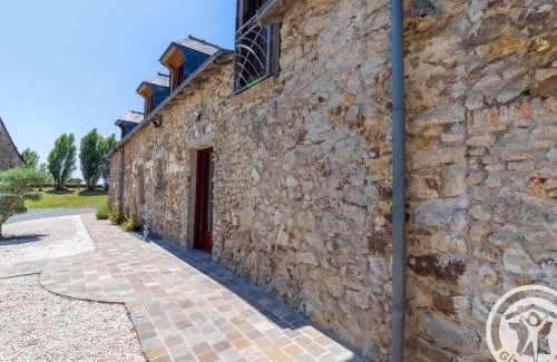 Echemire House | Gîte familial avec piscine privée, proche d'Angers et du Zoo de La Flèche - FR-1-622-65