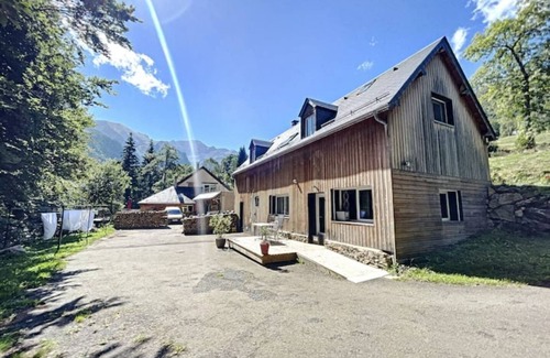 Estaing House | Gîte Khéops, Accès Pmr, Estaing, Htes Pyrénées