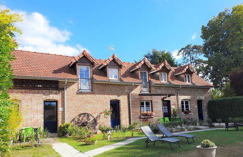Buigny-Saint-Maclou Apartment | Gîte "le pigeonnier" 3* 4 persons + baby, in Baie de Somme, authentic setting