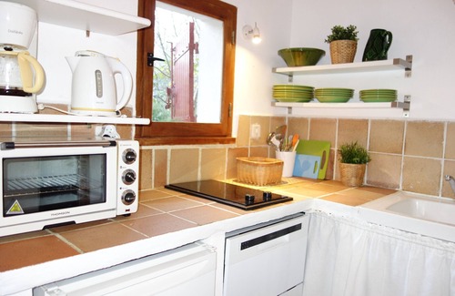 Mirabel-aux-Baronnies House | Gîte Marius, shared pool, Nyons