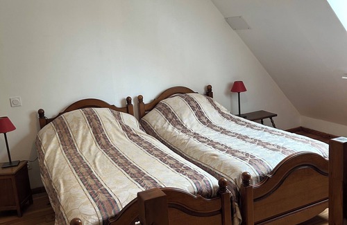Gonneville-sur-Honfleur Condo | Gîte near Honfleur