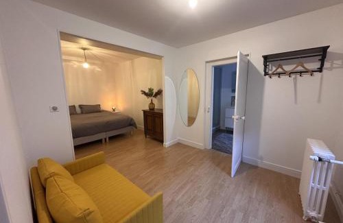 Moulins Apartment | Gîte paisible au cœur de Moulins, idéal pour 4 personnes - FR-1-489-570