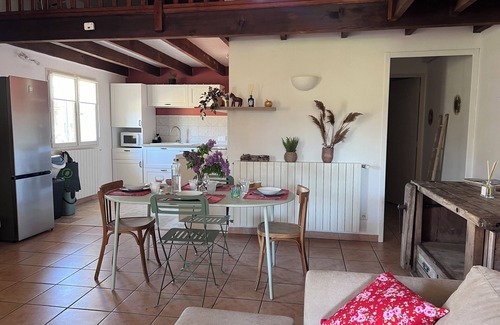 Pont-Saint-Esprit House | Gîte Très Calme au Milieu des Vignes et des Vergers