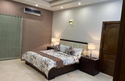 Gulshan-E-Jamal Hotel | Galaxy Family Hotel Karachi Airport