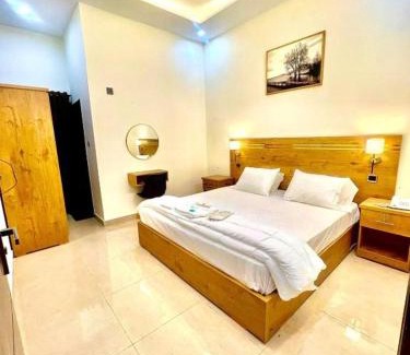 Gulshan-e-Iqbal Hotel | Galaxy Family Hotel