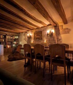 Chateauneuf-en-Thymerais Apartment | Game Room - Secret du 13è Jour