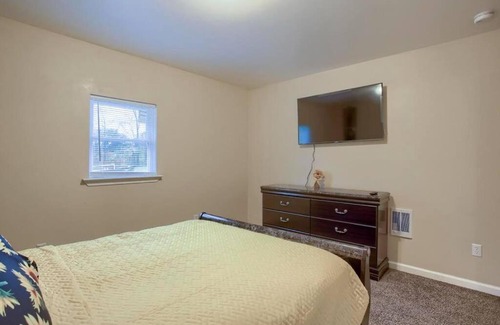 Harrisburg - Hershey Apartment | Garage 1 bedroom charming apt w/ free parking