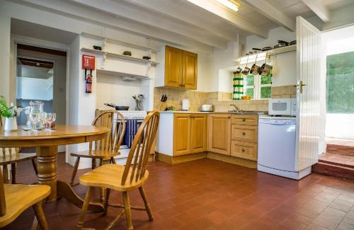 Newcastle Emlyn House | Garden Cottage Newcastle Emlyn