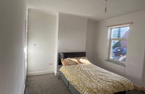 Wigston House | Garden Street Retreat in Wigston