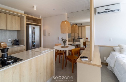 Lagoa Pequena Apartment | Garden Studio Campeche in Floripa Hal103