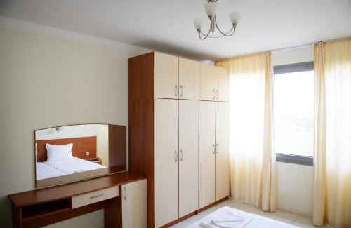 Budjaka Apartment | Gardenia Vacation Settlement