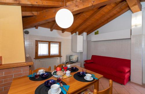 Santa Maria - Rezzonico Apartment | Garibaldi Lake view Apartments