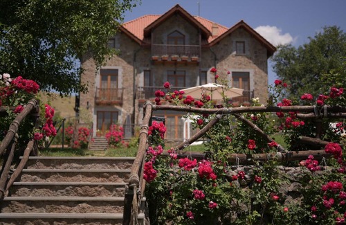 Garni House | Garni HinYard