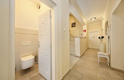Merano Historic Center Hotel | Garni Villa Tyrol - Adults Only