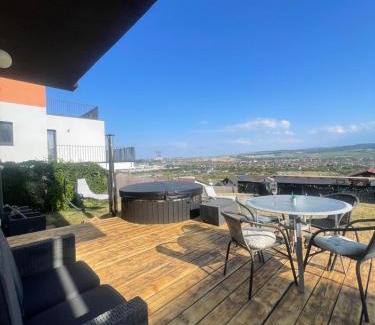 Cluj-Napoca Apartment | Garsonierǎ la curte cu ciubǎr