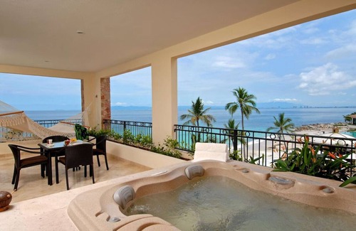 Puerto Vallarta Hotel | Garza Blanca Preserve Resort & Spa