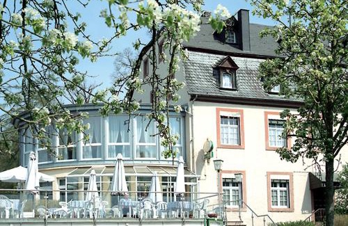 Großlittgen Hotel | Gasthof Graf-Zils