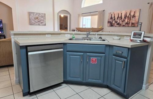 Highgate Park Villa | Gated 4 bed with Pool and Spa close to Disney villa