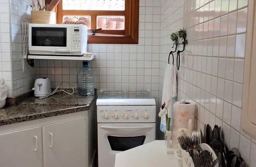 Barra do Una House | Gated community house 20m from the beach - up to 08 people. - 3 bedrooms (suite)