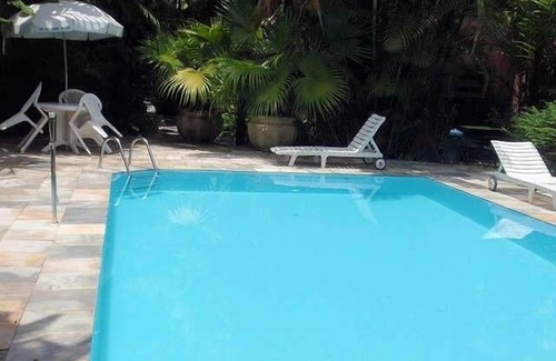Barra do Una House | Gated community house 20m from the beach - up to 08 people. - 3 bedrooms (suite)