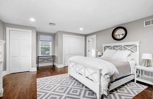 Osterville House | Gated community luxury home in Oyster Harbors, Osterville. RPMS136