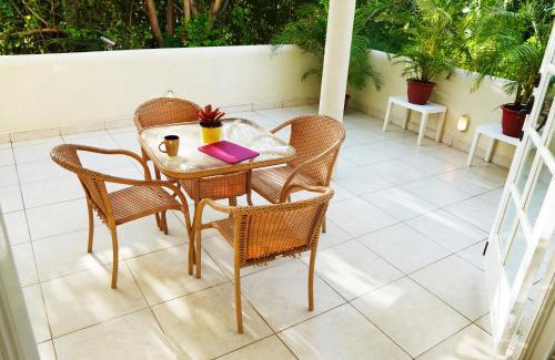 Clermont House | Gated Property Family Ready walk to restaurants AC