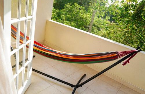 Clermont House | Gated Property Family Ready walk to restaurants AC