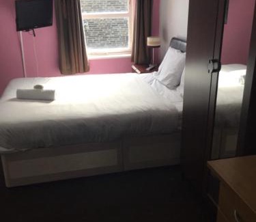 Cleckheaton House | Gateway Lodge