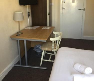 Cleckheaton House | Gateway Lodge