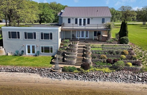 Browerville House | Gather at this spacious 5-bedroom lake home with 277' sandy beach, private dock