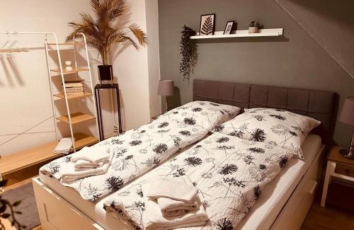 Stadtmitte/Neustadt Apartment | Gemütliche Dachgeschosswohnung