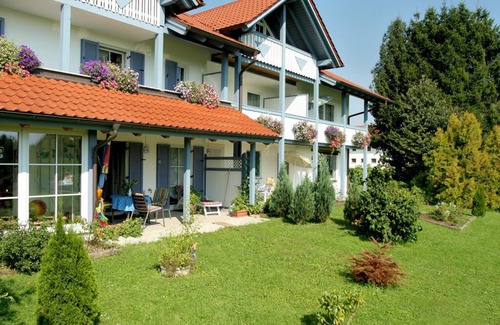 Aunham Apartment | Gemütliches Feriendomizil (65 m2) im Rottal mit großem Südbalkon