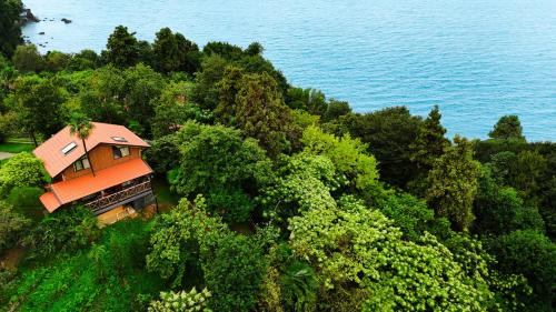 Tsikhisdziri House | Geophysical Station in Tsikhisdziri