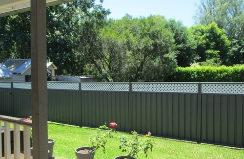 Berry Cottage | George St Cottage Berry in town