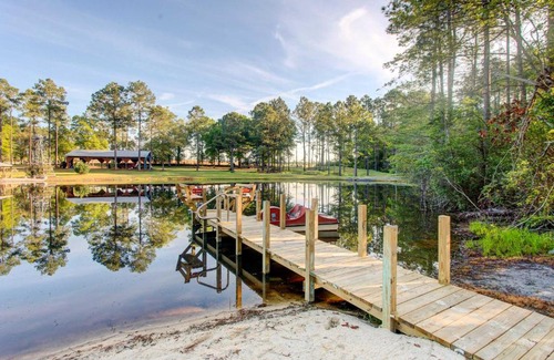Wray House | Georgia Farmhouse Lake Access, Private Beach