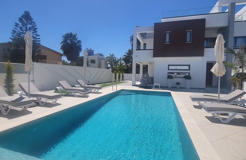 Sotira Villa | Georgimaria Unique Sea Villa
