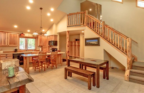 Ronald House | Get Specials at Owen's Outpost! The BEST Value w/Summer Pool Access