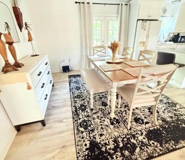 Savannah House | Getaway at 26 Oxford Ct