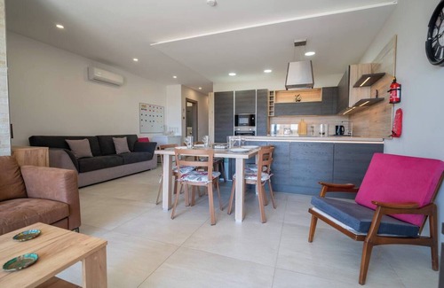 Ghajnsielem Apartment | Ghajnsielem Retreat 4 Bedrooms, Panoramic Terrace