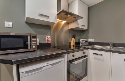 York Cottage | Gillygate Boutique Apartment - sleeps 4 guests in 1 bedroom