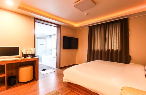 Gimhae Hotel | Gimhae Samgye Masil