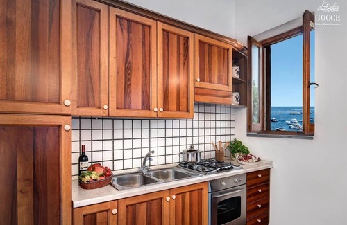 Marina del Cantone Apartment | Ginestra Beach Suite - Marina del Cantone