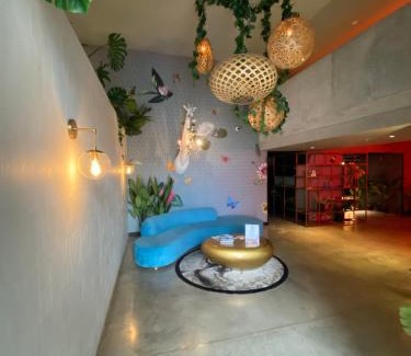 Hospital Apartment | GINOs DUSHI SECRET FOR 8 PEOPLE