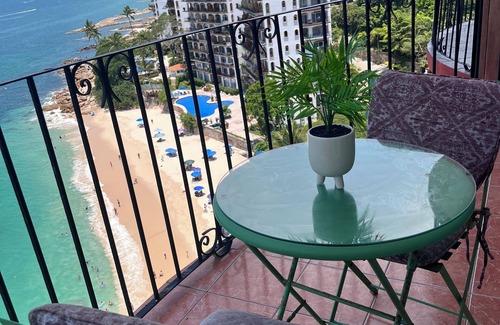 Los Ramblases Condo | Girasol Sur Ocean Front Studio