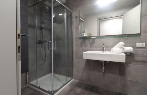 Lecco Apartment | Girasole Apartment - Affitti Brevi Italia
