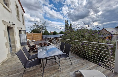 Briare Cottage | Gite Briare, 4 bedrooms, 11 persons
